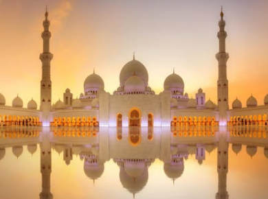 Stadtrundfahrt durch Abu Dhabi und Ticket für das Louvre-Museum