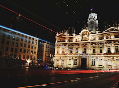Altstadt Lyon WWII Erkundungsspiel und Tour