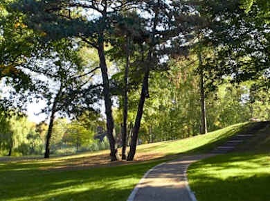 Tour durch die englischen Landschaftsgärten in Altona