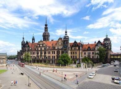 Königlicher Stadtrundgang mit Residenzschloss Führung