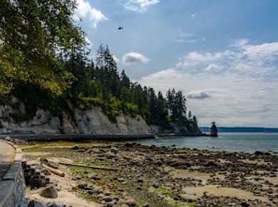 Mit dem Fahrrad entlang der Seawall: Eine entspannende Audiotour mit dem Fahrrad entlang der Seawall im Stanley Park