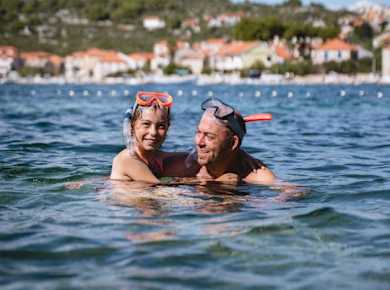 Šibenik-Schwimmtour mit dem Boot
