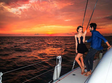 Luxury Sunset Sailing Cancun