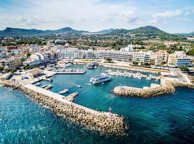 Moonfish Glasbodenboot 2-stündiger Ausflug mit Badestopp in der Cala Varques