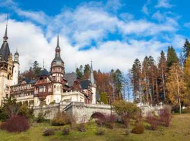 Bran Castle, Peles Castle and Brasov Guided Tour