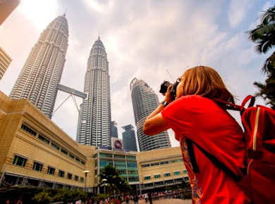 Petronas Twin Towers skip-the-line and top ten wonders private tour from Kuala Lumpur