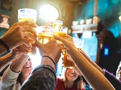 Self-Guided interactive pub trail in The Hague  with online app