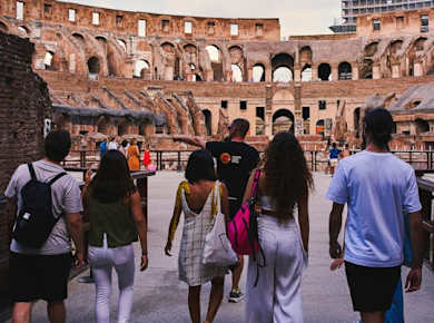 VIP-Arena-Kolosseum-Tour in kleiner Gruppe mit Palatin und Forum Romanum