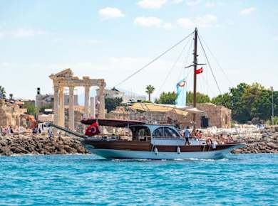 Gulet-Bootsfahrt entlang der türkischen Küste mit Mittagessen und optionalen Transfer ab Side