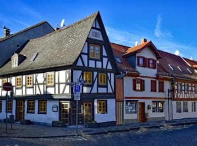 Entdecken Sie Höchst bei Frankfurt am Main mit einem Einheimischen