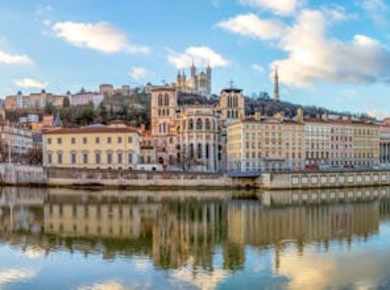 1-hour sightseeing cruise in Lyon