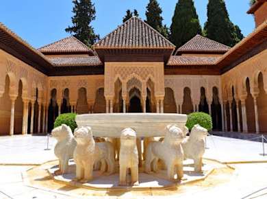 Alhambra complete access with skip-the-line tickets and guided tour in English