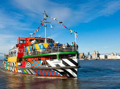 River cruise and sightseeing bus tour in Liverpool