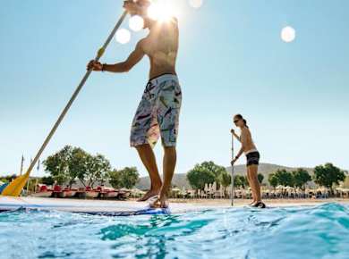 Paddle-Board-Kurs in der Lygaria-Bucht
