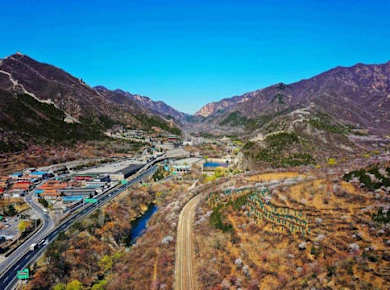 Tour zur Großen Mauer in Juyongguan, zur heiligen Straße der Ming-Gräber und zum Sommerpalast