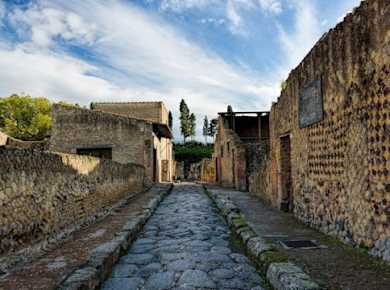 Transfer und Eintrittskarten zum Vesuv und Herculaneum ab Pompeji