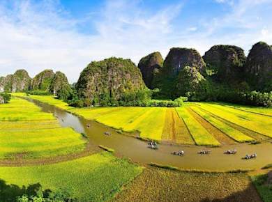 Ganztägige Führung durch Hoa Lu und Tam Coc ab Hanoi mit Mittagessen