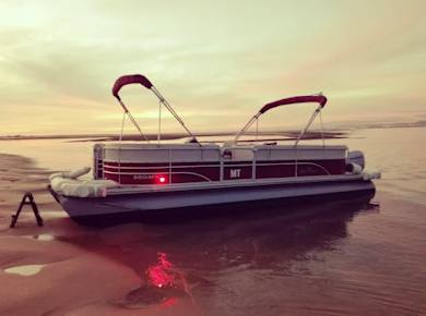 Ria Formosa und geführte Katamarantour zu den Faro-Inseln ab Faro bei Sonnenuntergang