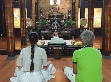 Geführte Tour durch die historischen Tempel und malerischen Landschaften von Hue