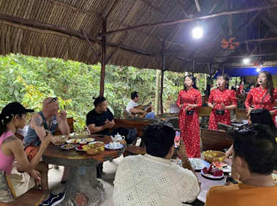Ganztägige geführte Tour durch die Tunnel von Cu Chi und das Mekongdelta