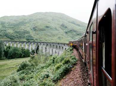 Tagesausflug mit dem Harry Potter-Zug und in die malerischen Highlands ab Inverness
