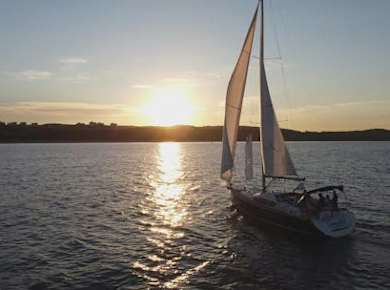 Yachtkreuzfahrt bei Sonnenuntergang ab Sopot mit Begrüßungsgetränk