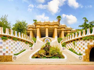 Gaudí's Park Güell Fast-Track Guided Tour in German