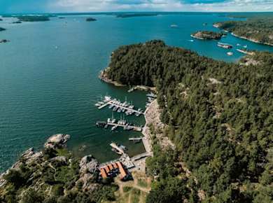 RIB-Bootstour durch den Stockholmer Schärengarten und Besuch der Insel Grinda