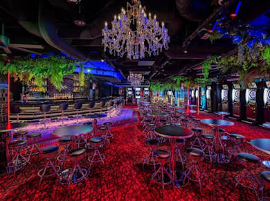 Tokyo Dining Darts Bar-Erlebnis mit unbegrenztem Darts-Plan