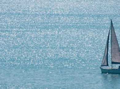 Menorca: Ganztägige Segeltour im nördlichen Meeresreservat mit Mittagessen