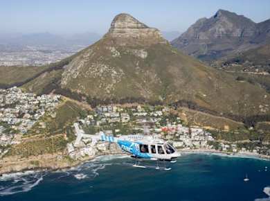 Hubschrauberrundflug über die Atlantikküste von Kapstadt mit Transfers