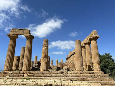 Geführte Kleingruppentour durch das Tal der Tempel von Agrigento bei Sonnenuntergang