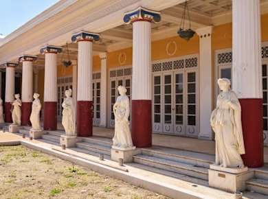 Private Korfu-Tour mit Achilleion-Palast und Kumquat-Destillerie