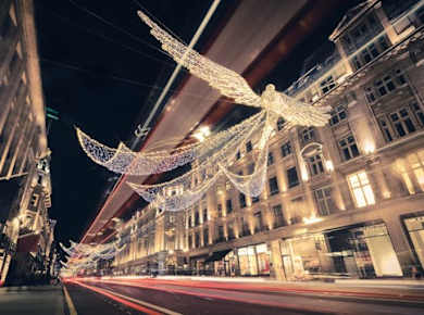 Weihnachtslichter-Tour durch London im klassischen Doppeldeckerbus