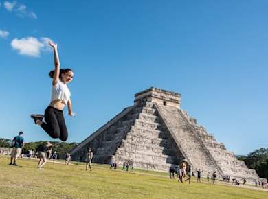 Classic Chichen Itza day trip with Cenote Xunáan and Valladolid
