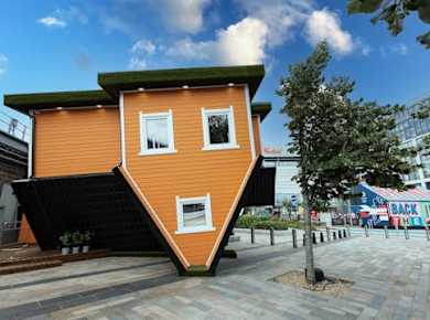 Eintrittskarten für Upside Down House Westfield London
