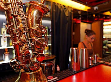 2-hour concert at Prague's historic Reduta Jazz Club