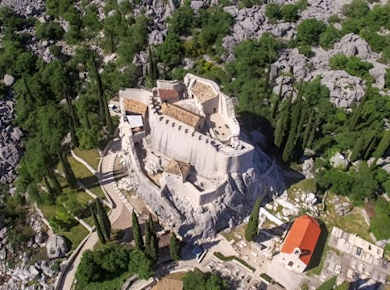 Halbtägiger Ausflug nach Konavle und zur Falkenfestung mit Mittagessen