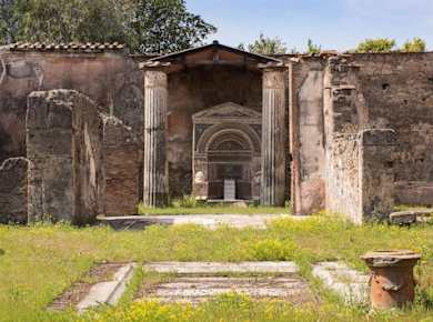 Pompeji-Tour ab Neapel mit historischem Stadtbummel