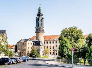 Guided tour through Weimar's old town and its Classical sights