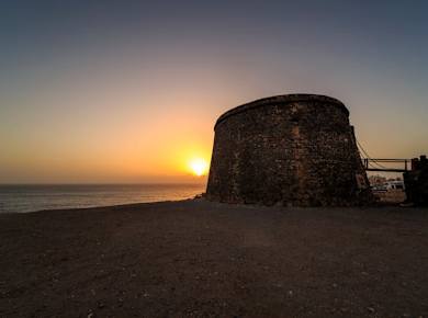 Private Sunset Safari Tour to El Cotillo with Bayuyo Volcano