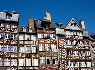 Rundgang durch die Highlights der Stadt Rennes mit einem ortskundigen Reiseleiter