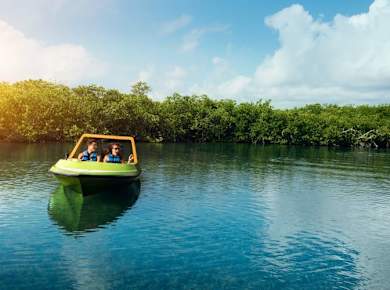 Speedboat jungle tour and snorkelling at Punta Nizuc