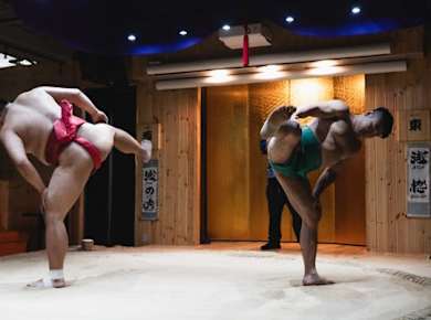 Sumo-Show in Asakusa und Erlebnis mit einem Sumo-Ringer