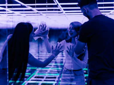 Eintrittskarte für das Museum der Illusionen mit Ausstellungen zu Licht und Wahrnehmung