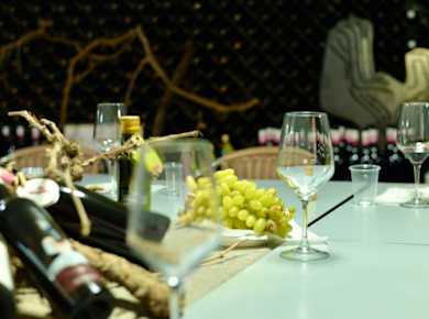Adults wine-tasting tour of Conatvs Winery in Fuerteventura