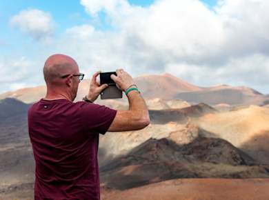 Half-day guided volcano and wine tour in southern Lanzarote