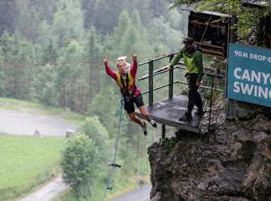 Canyon Swing Experience in Grindelwald
