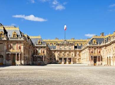 Versailles train tour from Paris with tickets to the palace