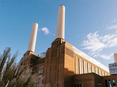 Battersea Power Station chimney lift experience